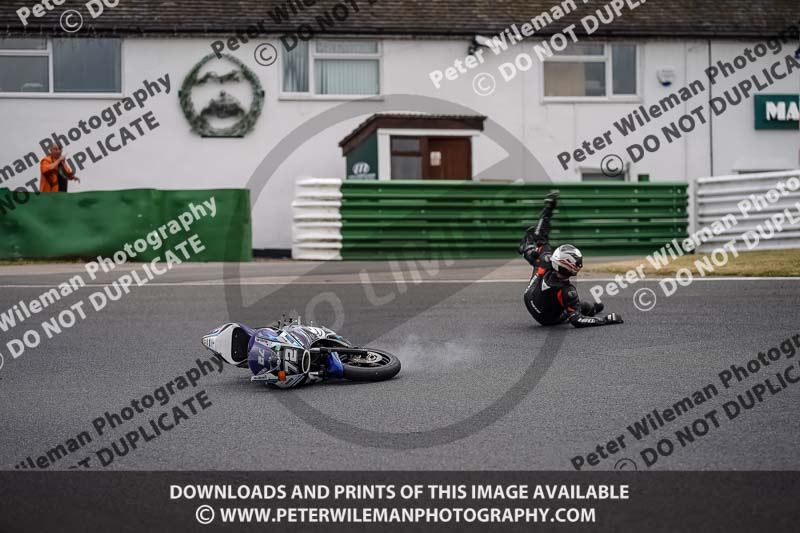 enduro digital images;event digital images;eventdigitalimages;mallory park;mallory park photographs;mallory park trackday;mallory park trackday photographs;no limits trackdays;peter wileman photography;racing digital images;trackday digital images;trackday photos